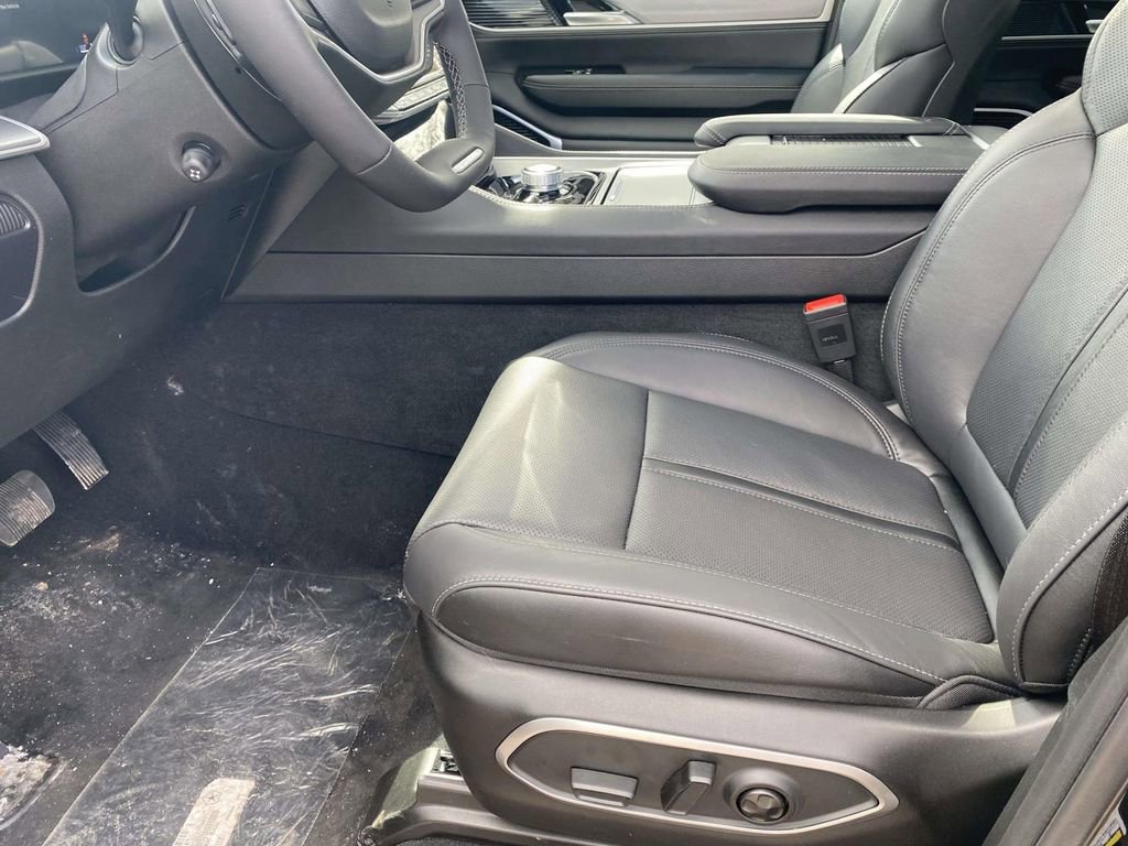 New 2026 Jeep Grand Wagoneer Limited w/ Premium Group II image 13