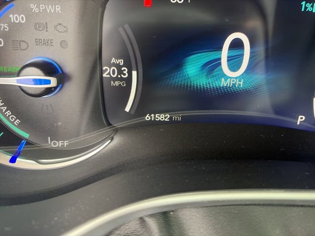 Used 2022 Chrysler Pacifica Touring-L w/ Uconnect Theater Family Group FWD image 16