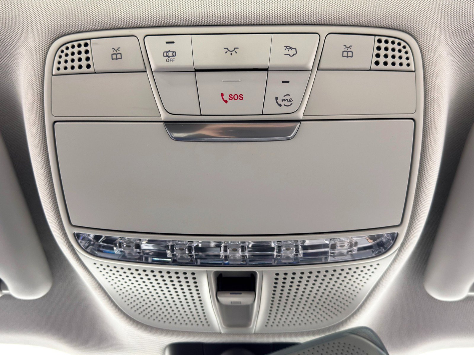 Used 2021 Mercedes-Benz E 350 Sedan w/ Premium Package image 39