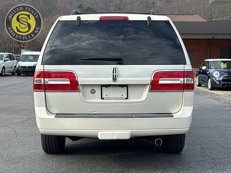Used 2008 Lincoln Navigator L 4WD image 5