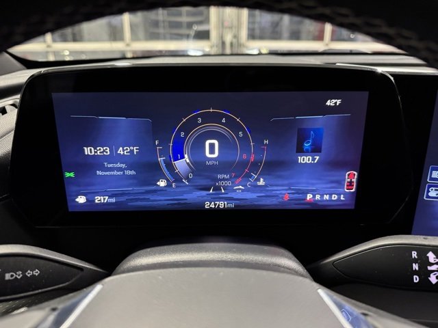 Used 2025 Chevrolet Traverse LT image 21