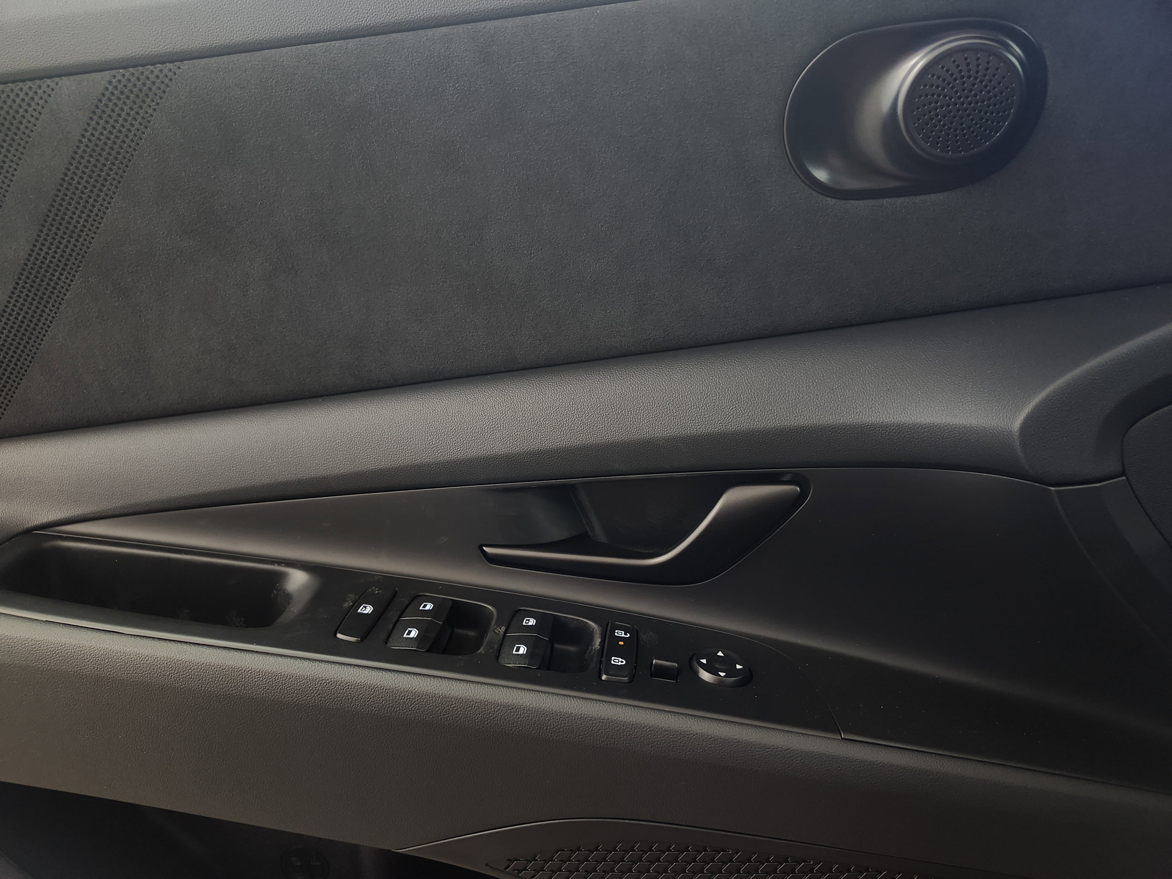 New 2025 Hyundai Elantra N image 13