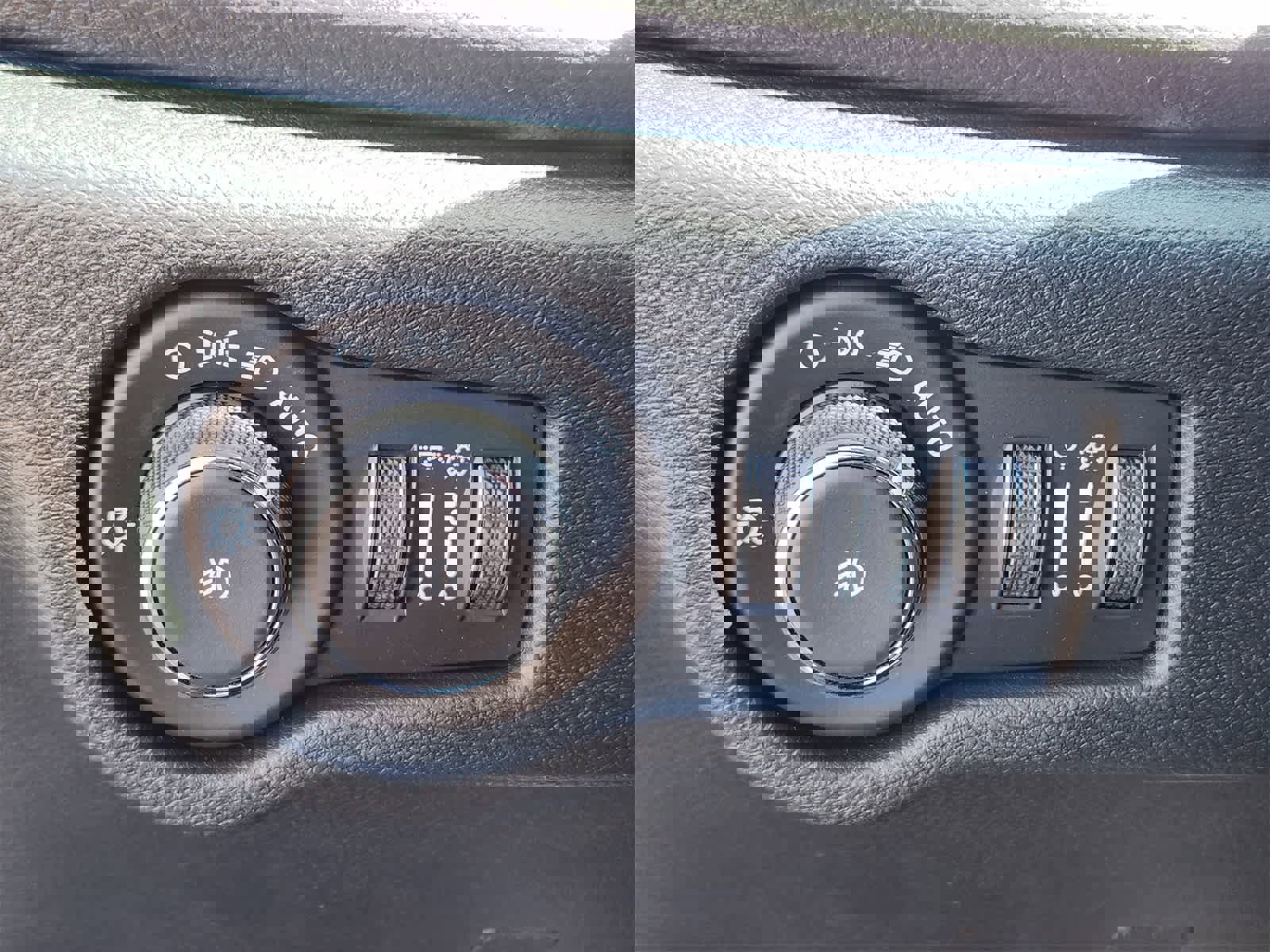 New 2025 Chrysler Pacifica Select w/ Fav Edition Package image 18