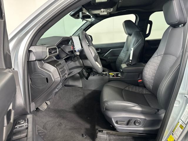 Used 2025 Toyota Tacoma TRD Off-Road image 11