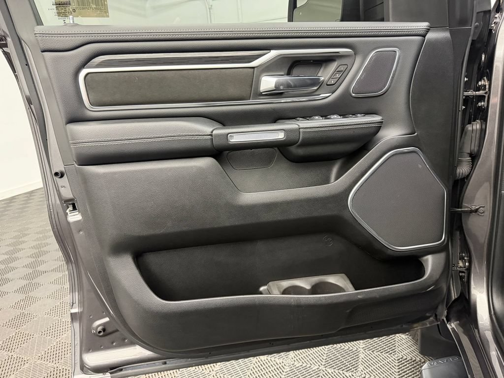 Used 2023 RAM 1500 Laramie AWD/4WD image 21