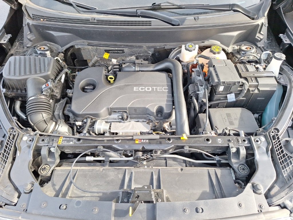 Used 2022 GMC Terrain SLT image 31