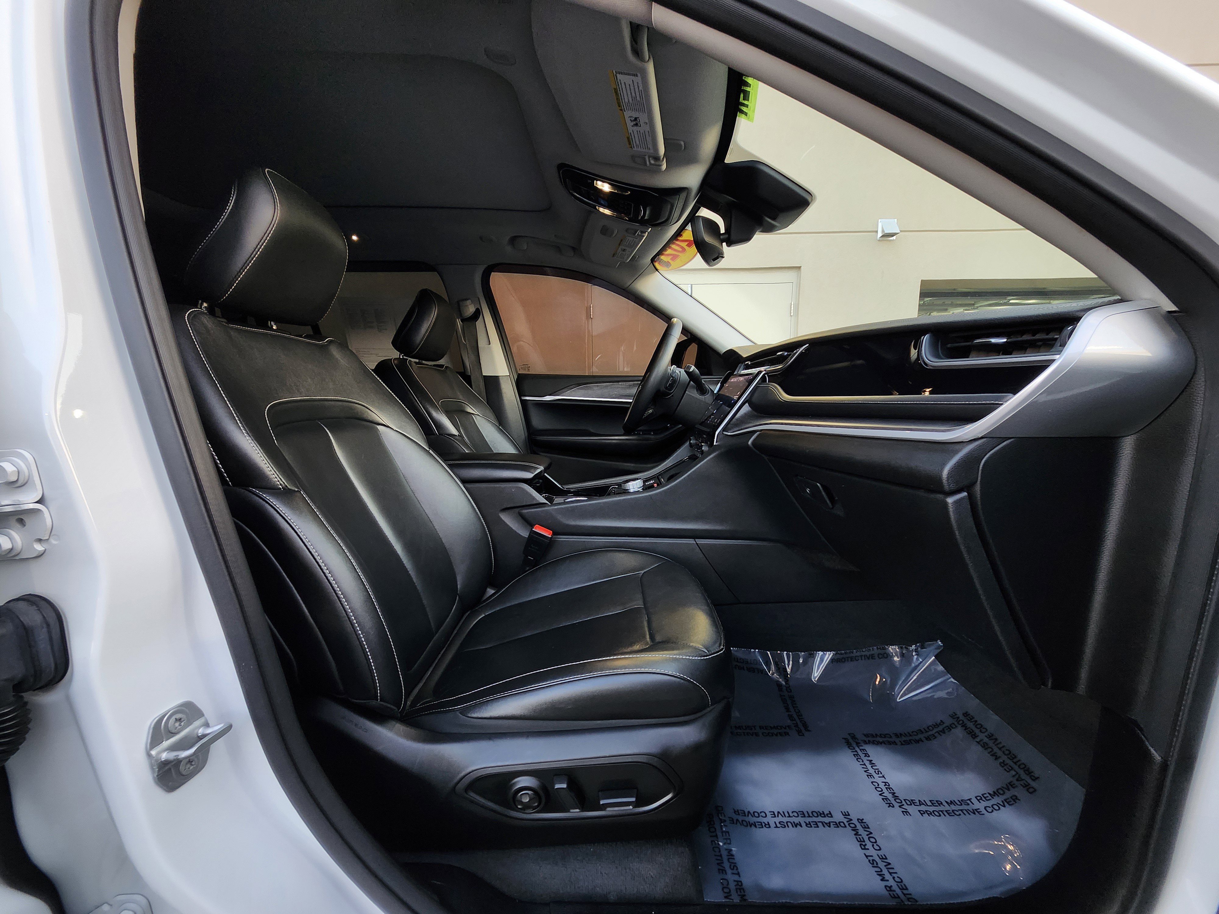 Used 2023 Jeep Grand Cherokee 4WD 4xe image 25