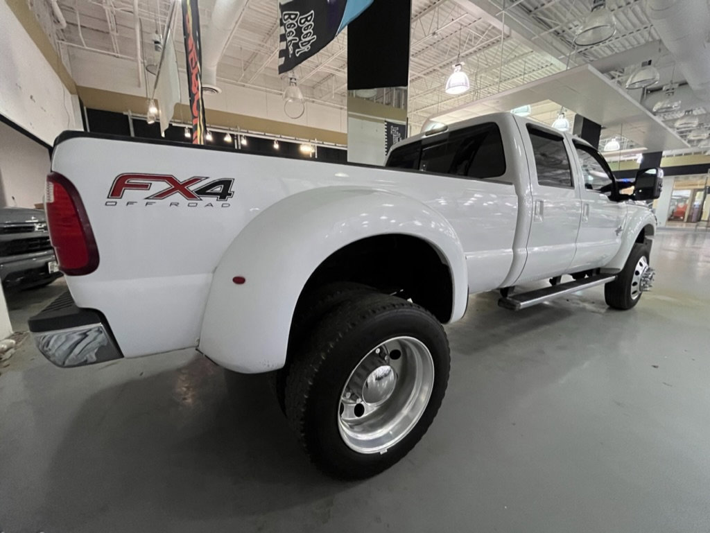 Used 2016 Ford F450 Lariat w/ Lariat Chrome Package AWD/4WD image 3