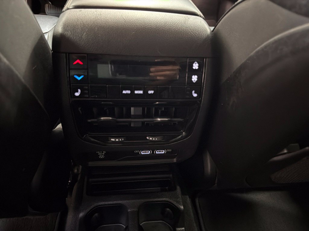 Used 2022 Jeep Grand Cherokee L Limited AWD/4WD image 17