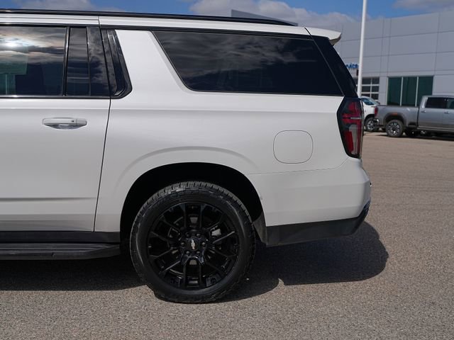 Used 2022 Chevrolet Suburban RST w/ Luxury Package AWD/4WD image 12