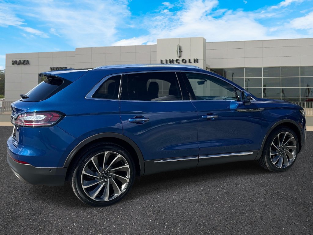 Used 2020 Lincoln Nautilus Reserve w/ Equipment Group 201A FWD image 3