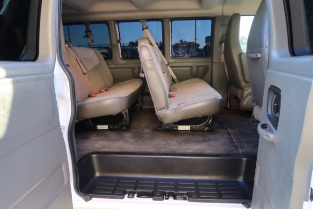 Used 2018 Chevrolet Express 3500 LT w/ LT Preferred Equipment Group RWD image 10