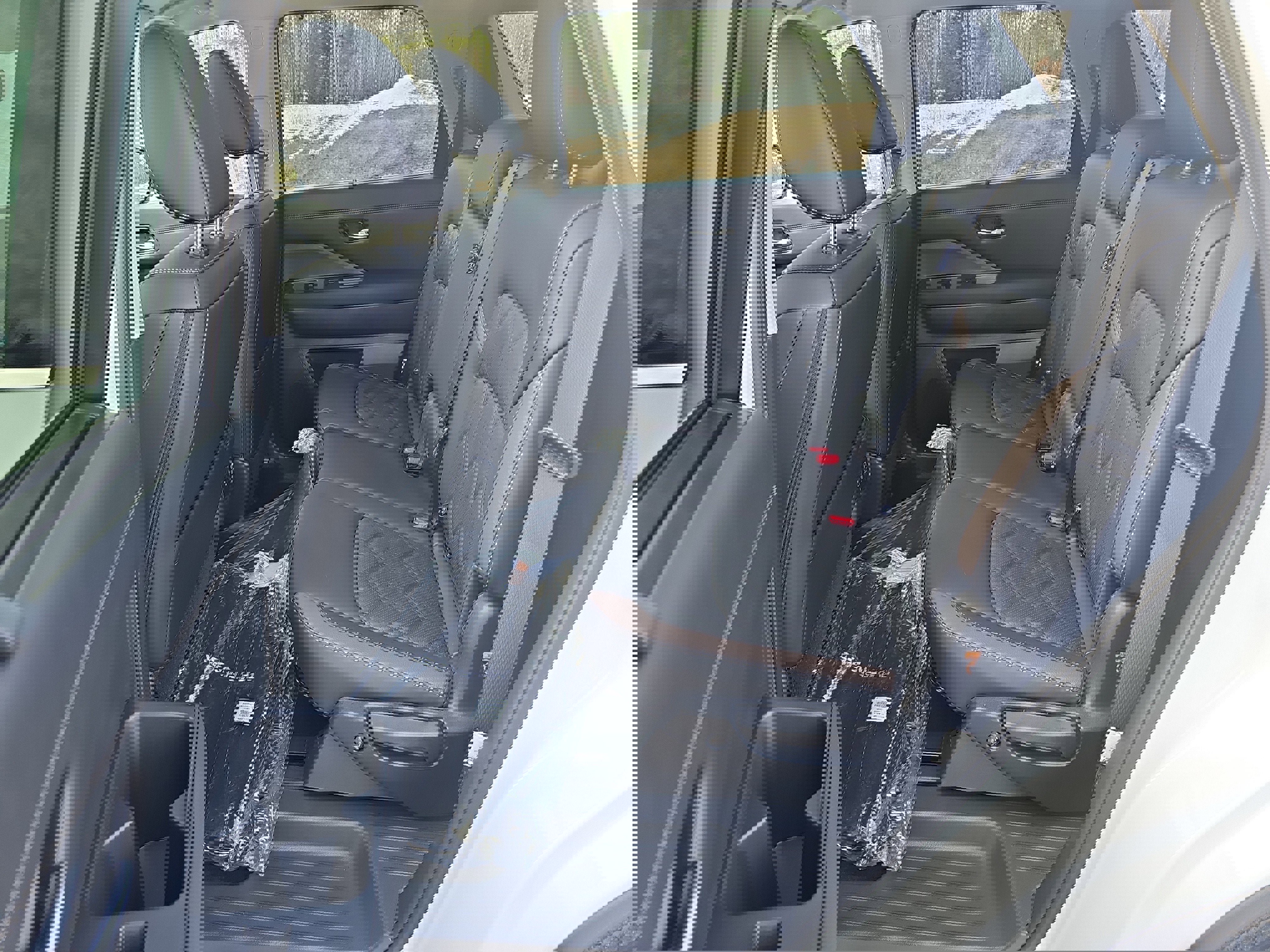 New 2026 Nissan Pathfinder Platinum image 27