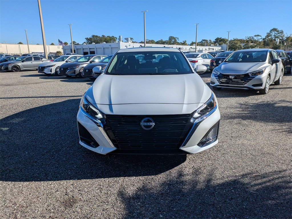 New 2025 Nissan Altima 2.5 SL image 8