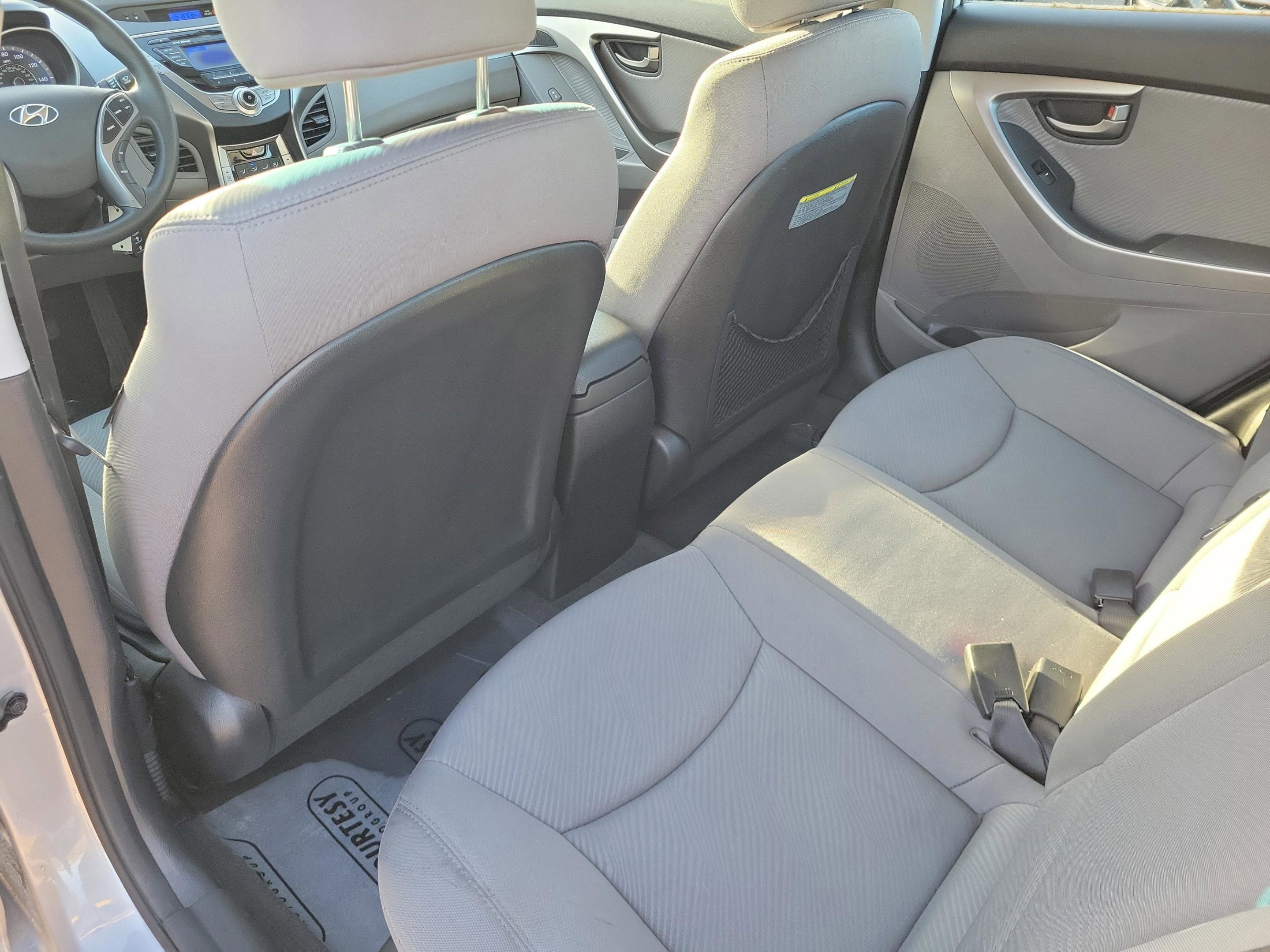 Used 2013 Hyundai Elantra GLS w/ Preferred Pkg image 12