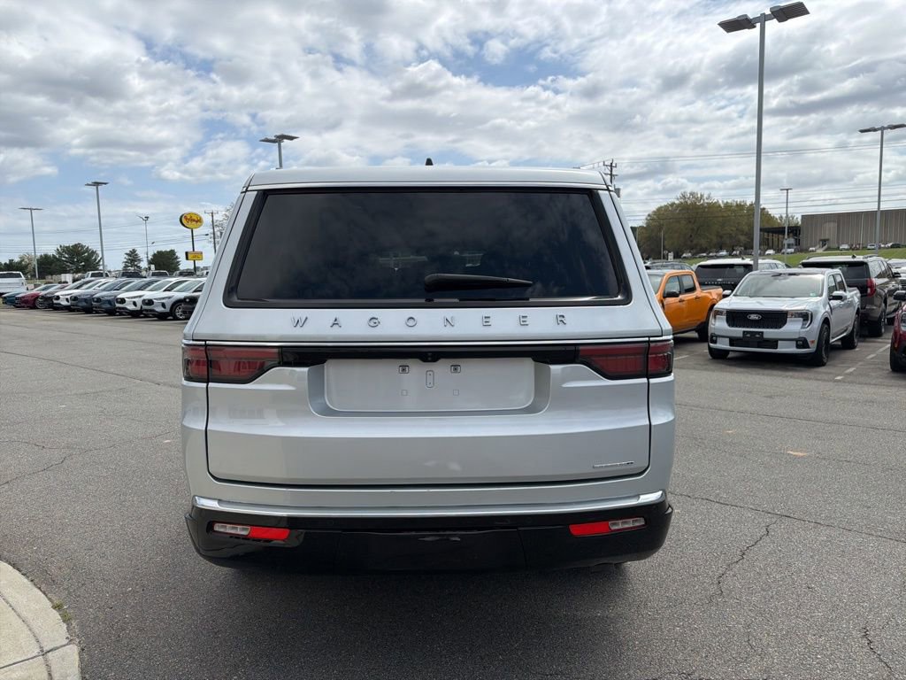 Used 2024 Jeep Wagoneer Series II AWD/4WD image 5
