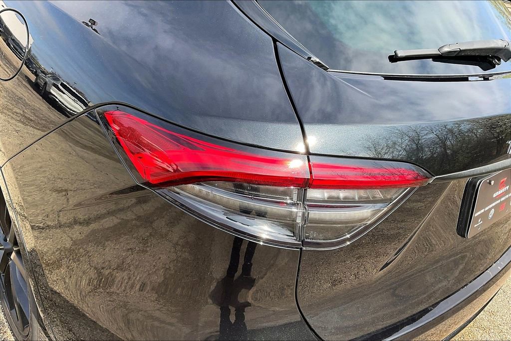 Used 2022 Maserati Levante GT image 23