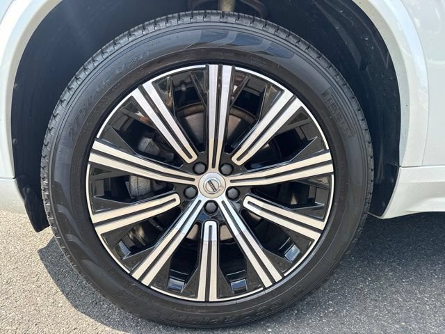 Used 2023 Volvo XC90 B6 Plus w/ Protection Package Premier AWD/4WD image 9