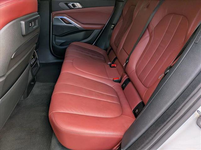 Used 2022 BMW X6 xDrive40i w/ Executive Package image 20