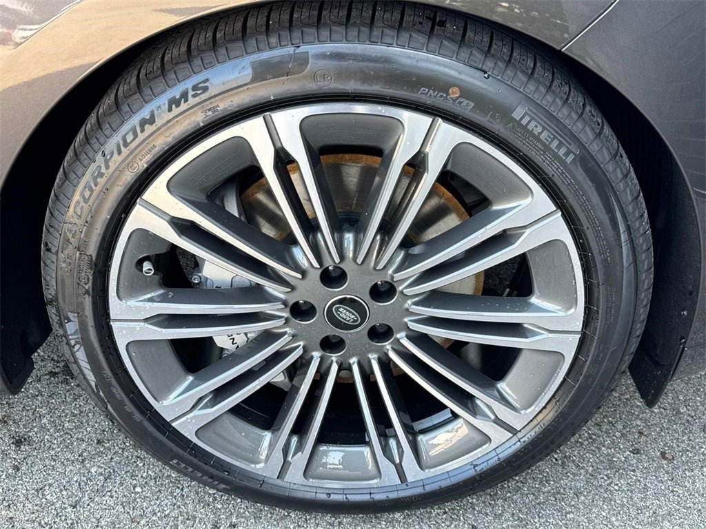 New 2025 Land Rover Range Rover Sport Dynamic SE image 10