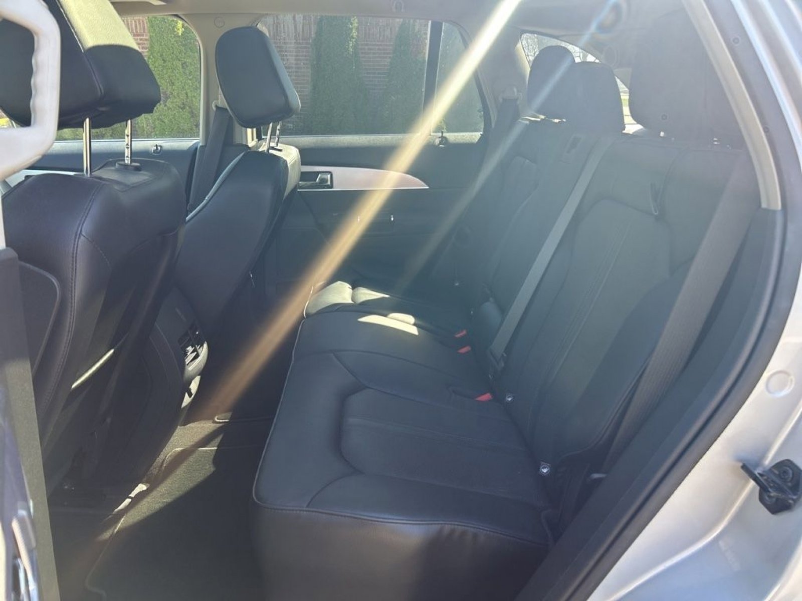 Used 2013 Lincoln MKX FWD image 9