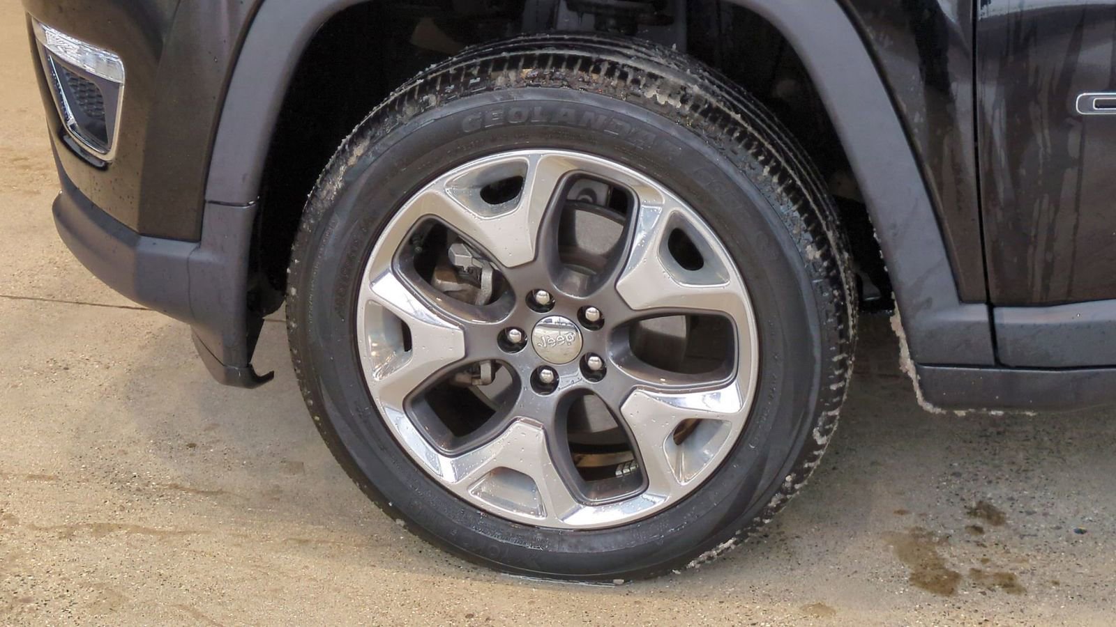 Used 2020 Jeep Compass Limited image 15