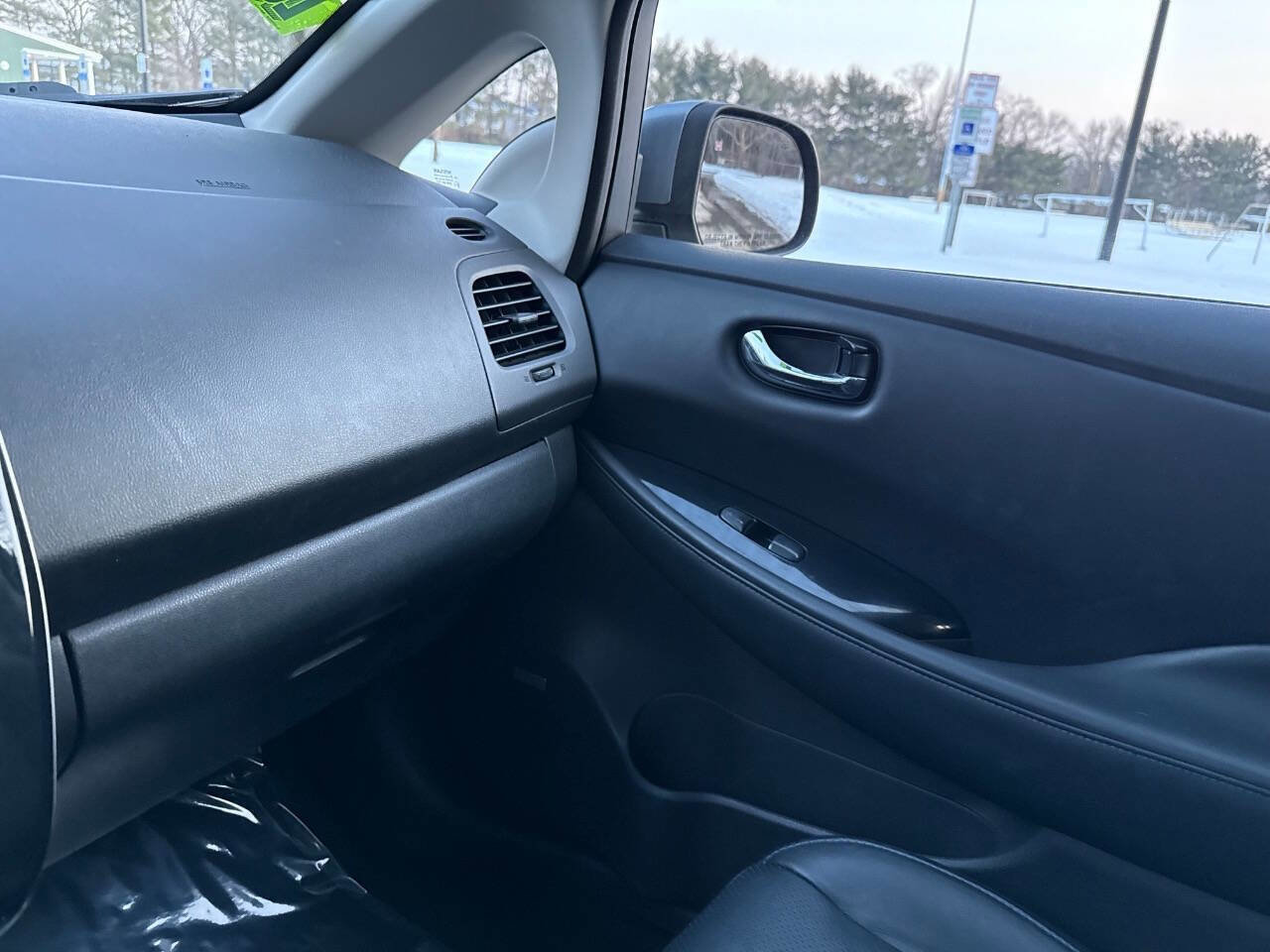 Used 2016 Nissan Leaf SL w/ Premium Package image 12