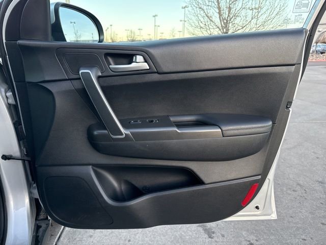 Used 2017 Kia Sportage LX image 16