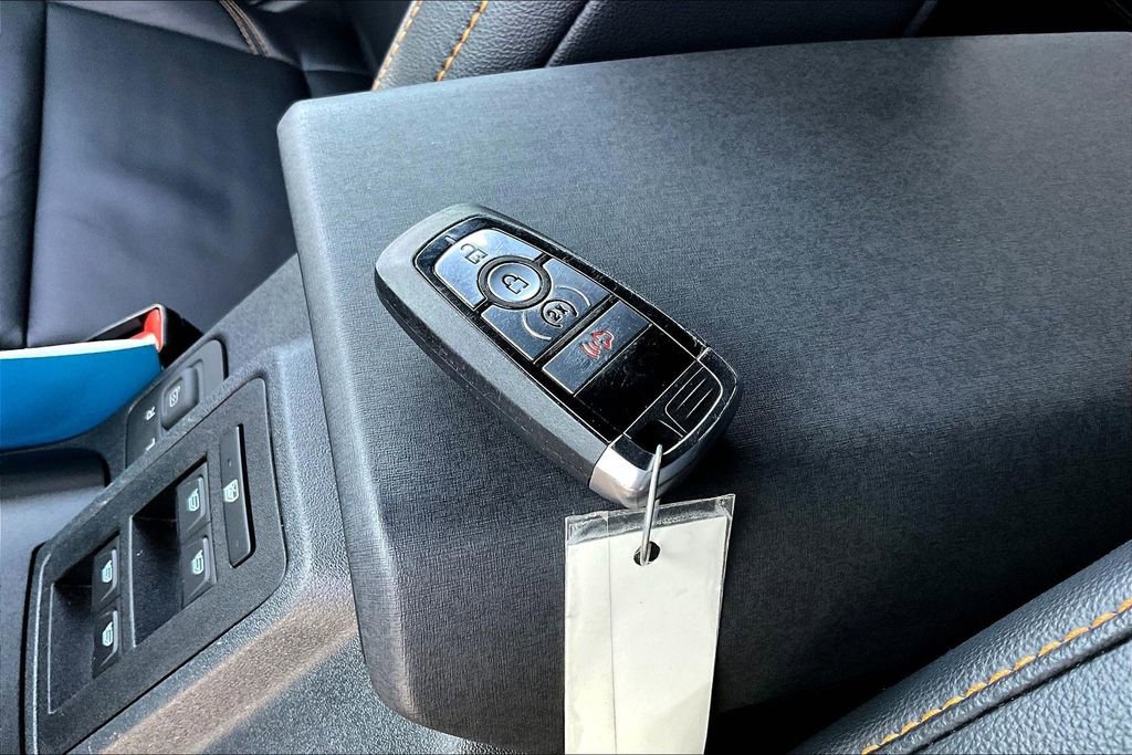 Used 2022 Ford Bronco Badlands image 38