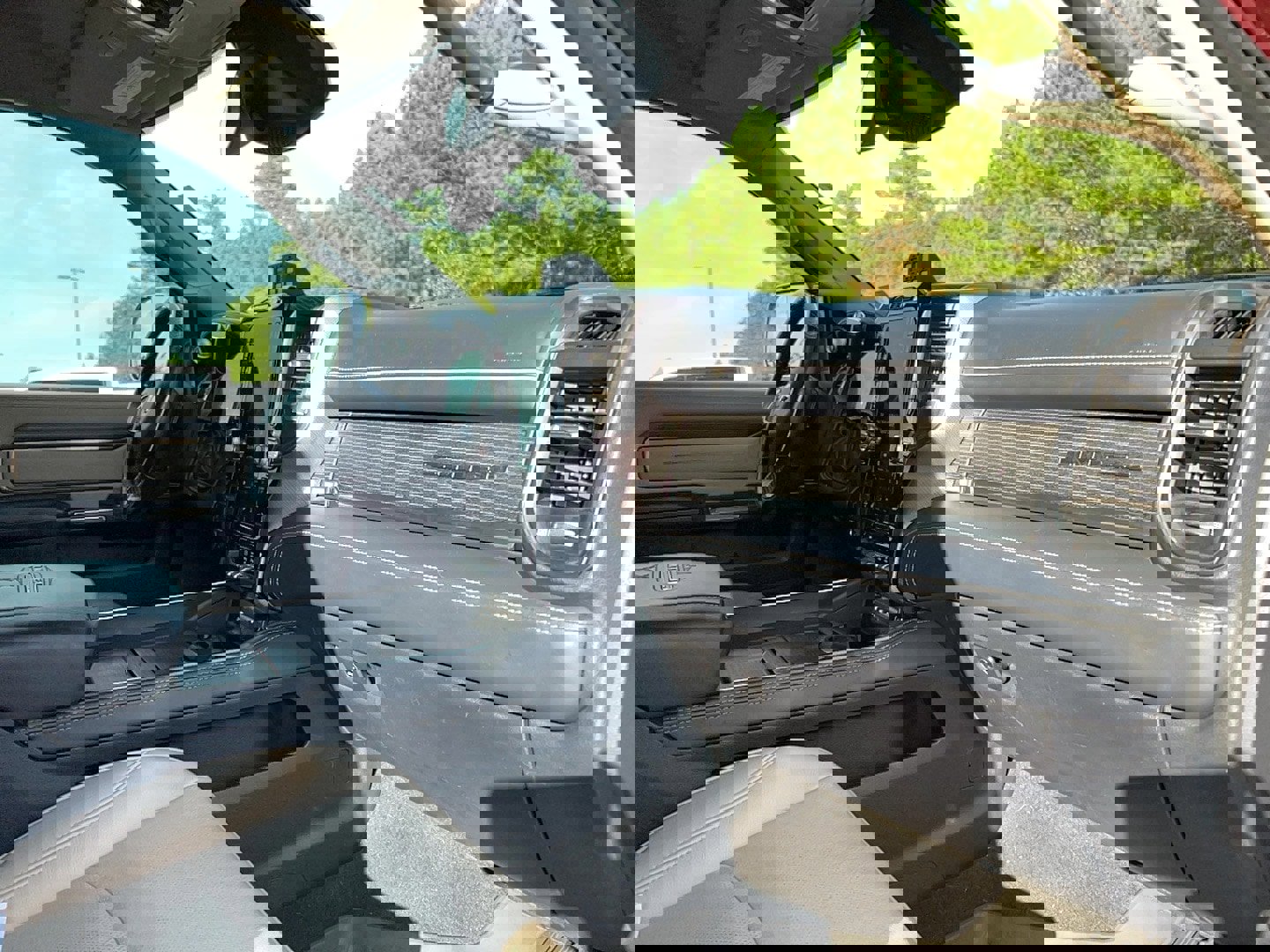 Used 2019 RAM 2500 Limited image 29