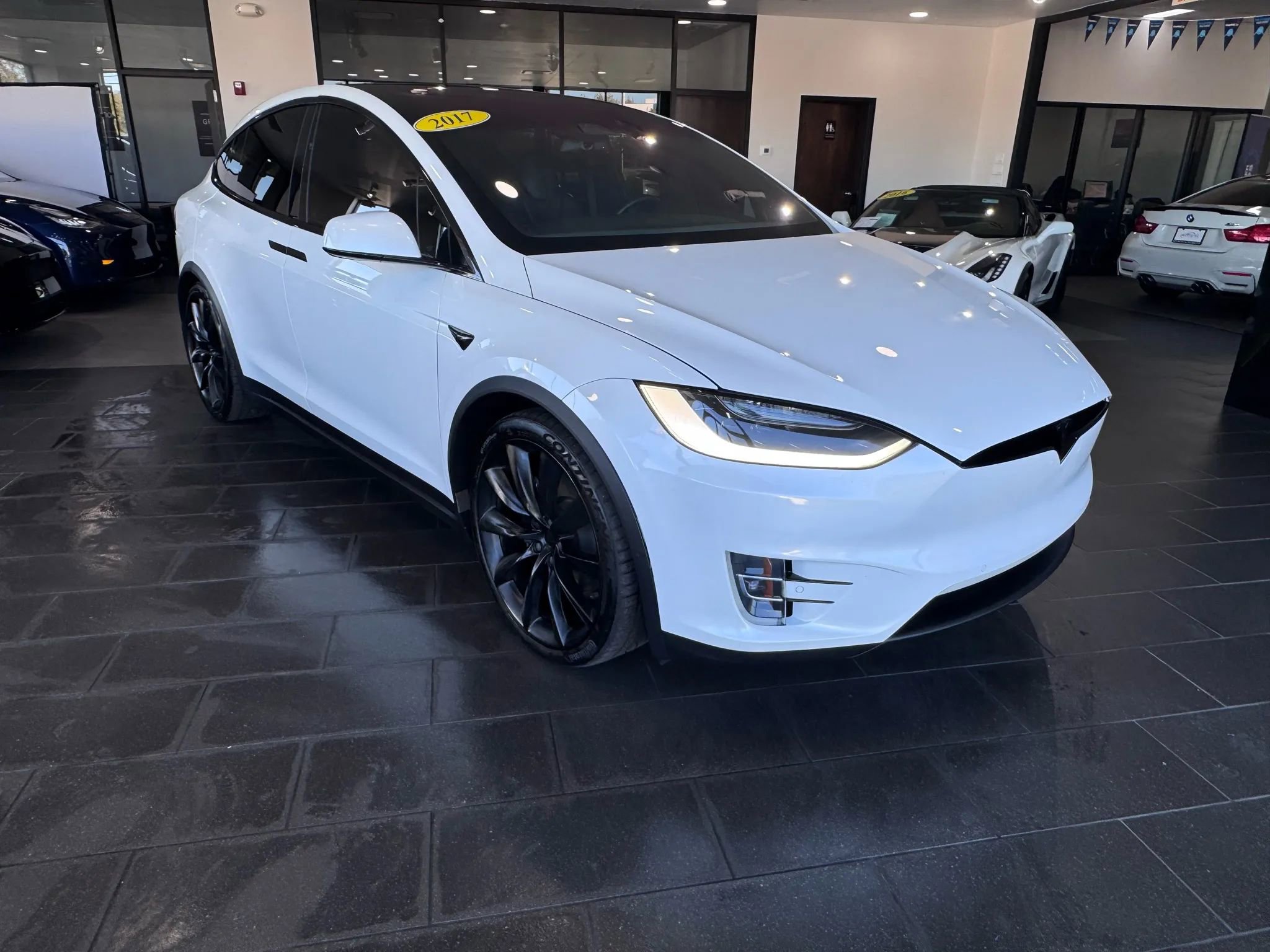 Used 2017 Tesla Model X 75D image 7