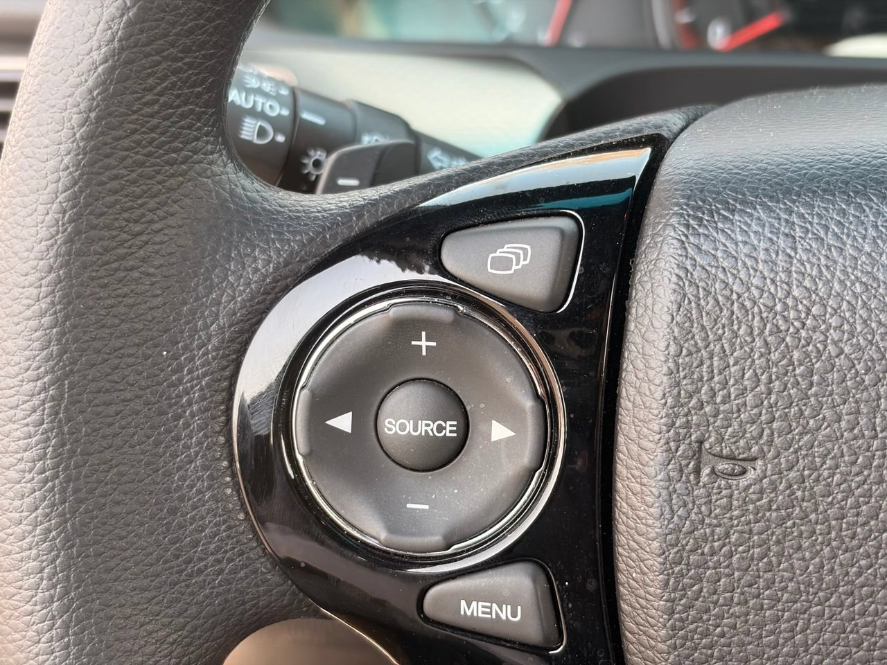Used 2017 Honda Accord EX image 26