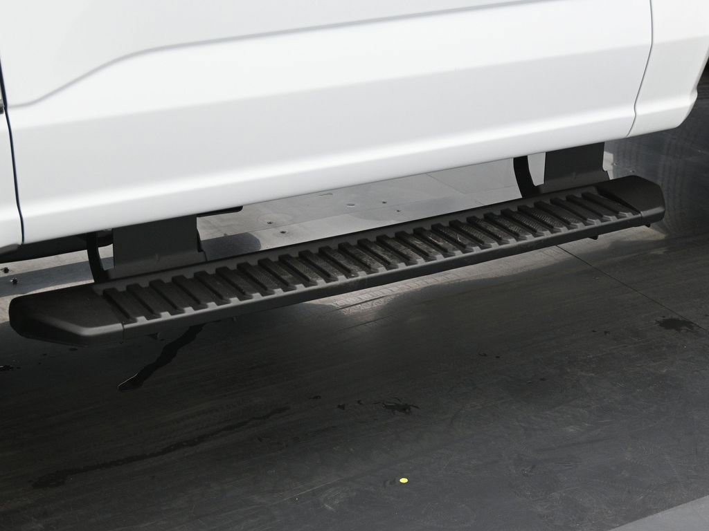 New 2025 Ford F550 2WD Regular Cab Super Duty image 18