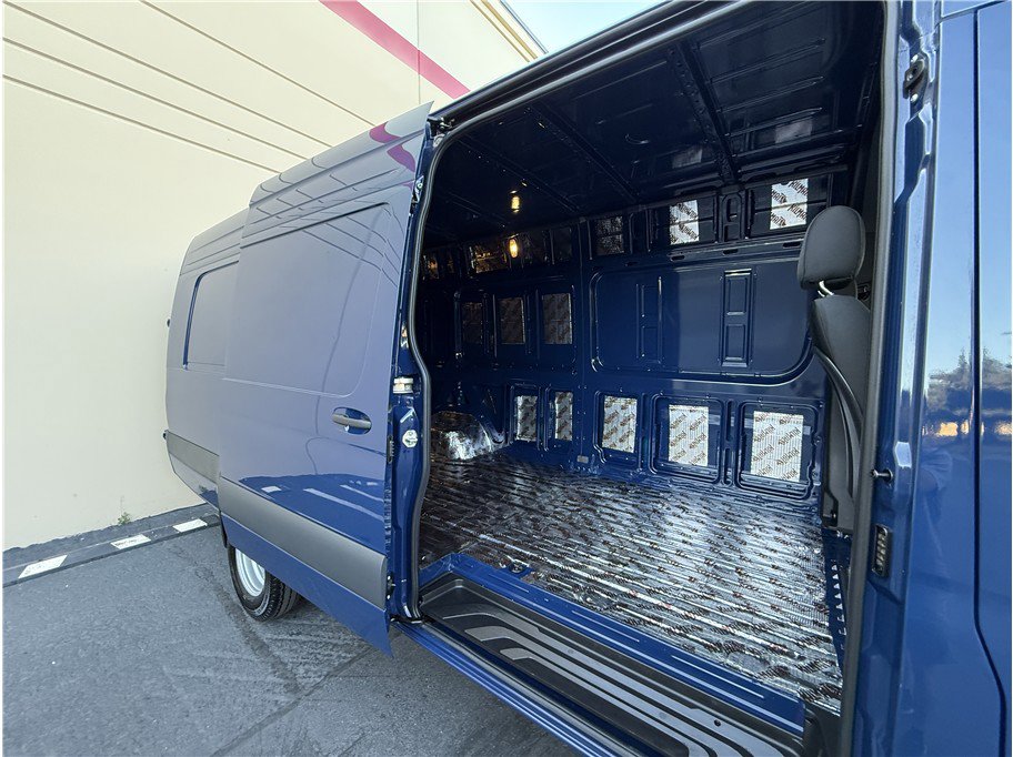 Used 2024 Mercedes-Benz Sprinter 3500 image 47