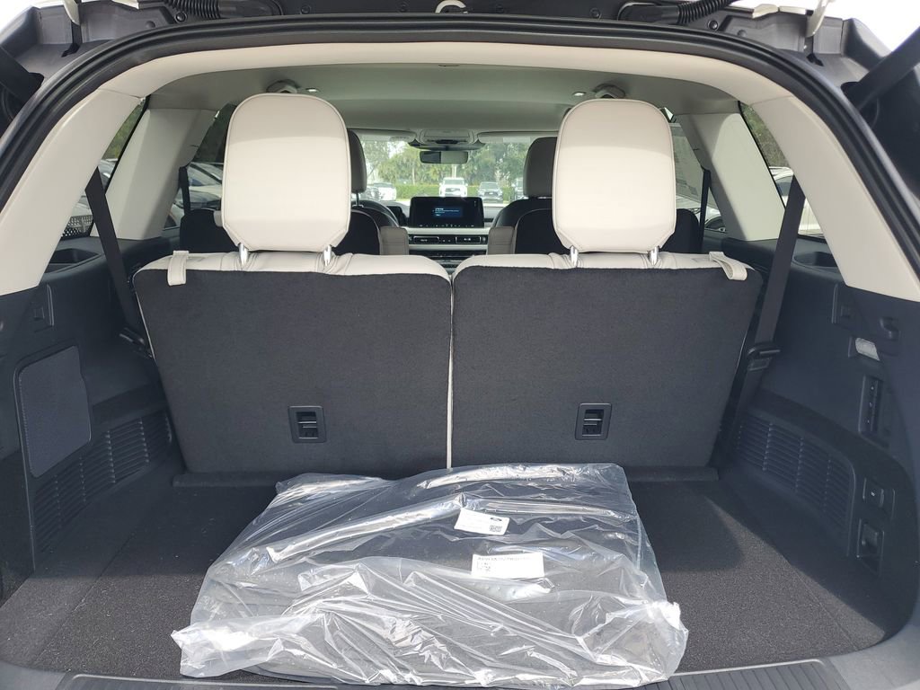 New 2026 Lincoln Aviator 2WD image 6