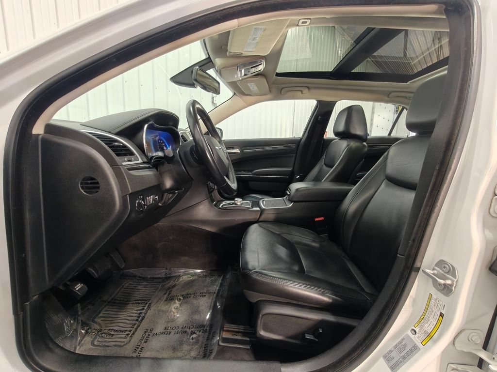 Used 2017 Chrysler 300 Touring w/ Value Package RWD image 25