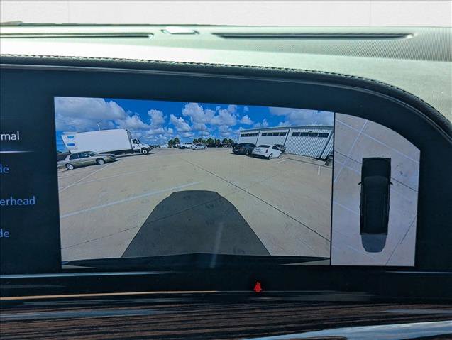 Used 2023 Cadillac Escalade Premium Luxury image 13
