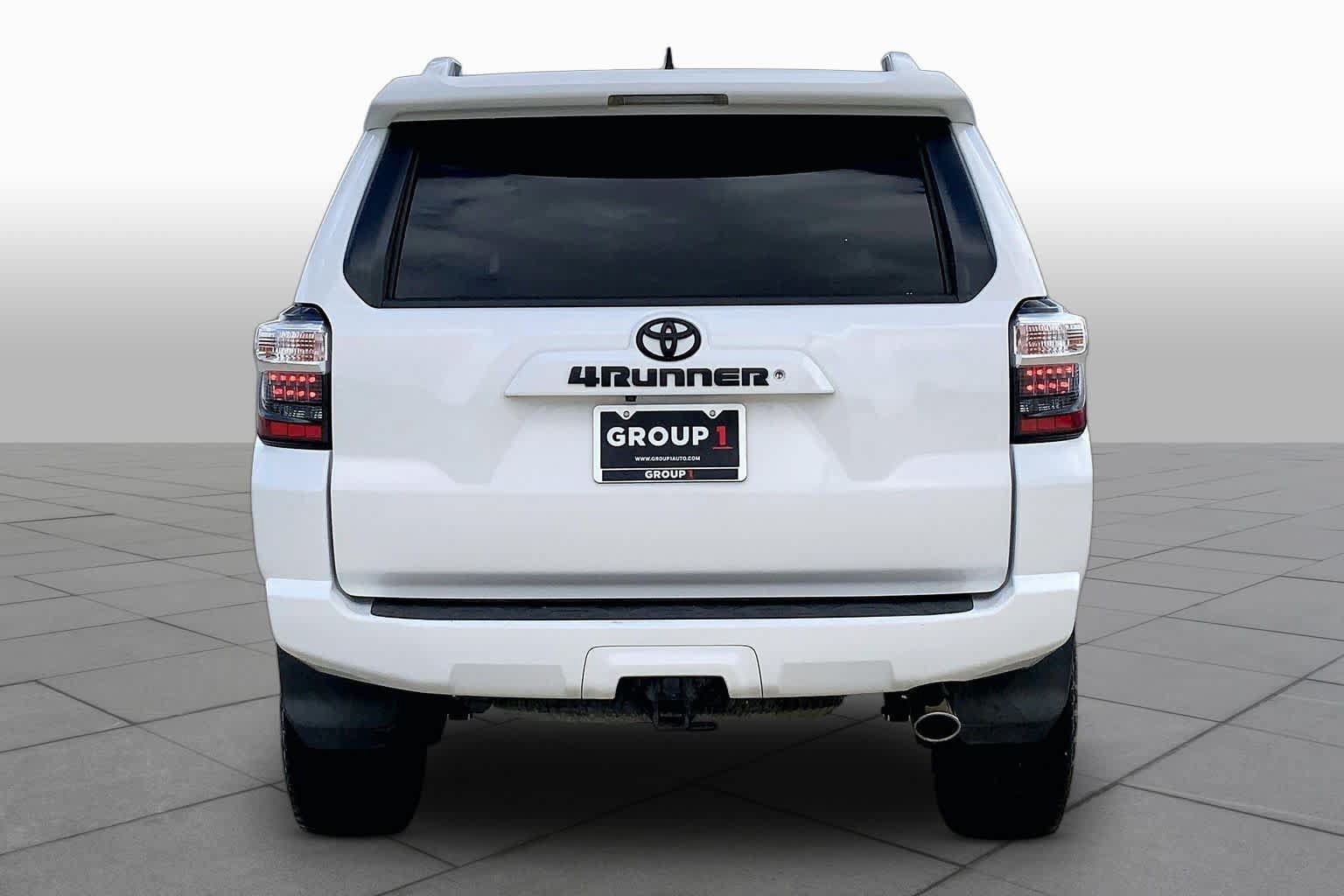Used 2018 Toyota 4Runner SR5 Premium AWD/4WD image 5