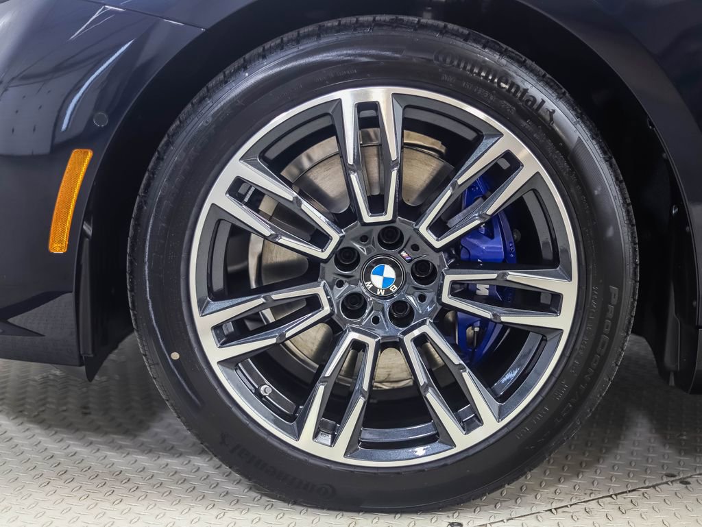 New 2026 BMW 530i xDrive w/ M Sport Package image 2