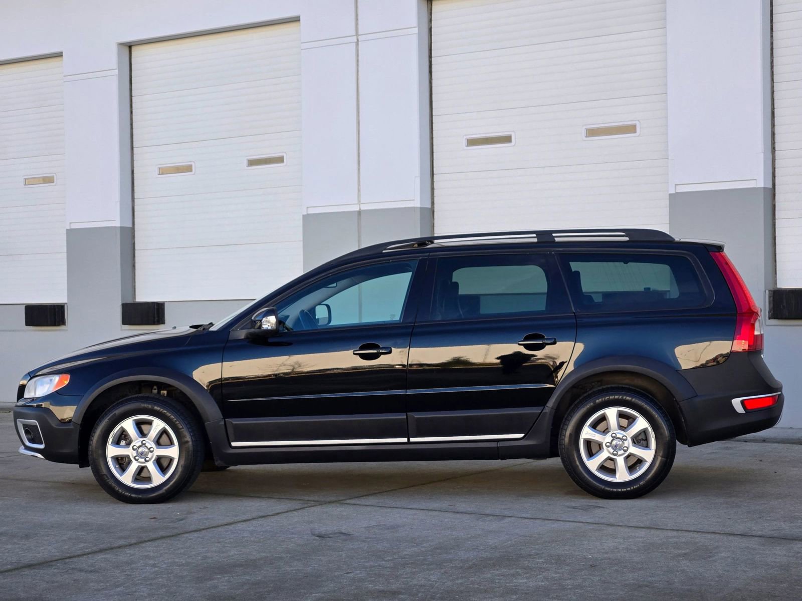 Used 2013 Volvo XC70 3.2 image 5