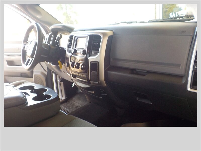 Used 2015 RAM 3500 SLT AWD/4WD image 27