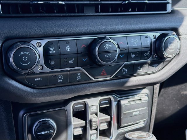 New 2026 Jeep Wrangler Unlimited Sahara AWD/4WD image 10