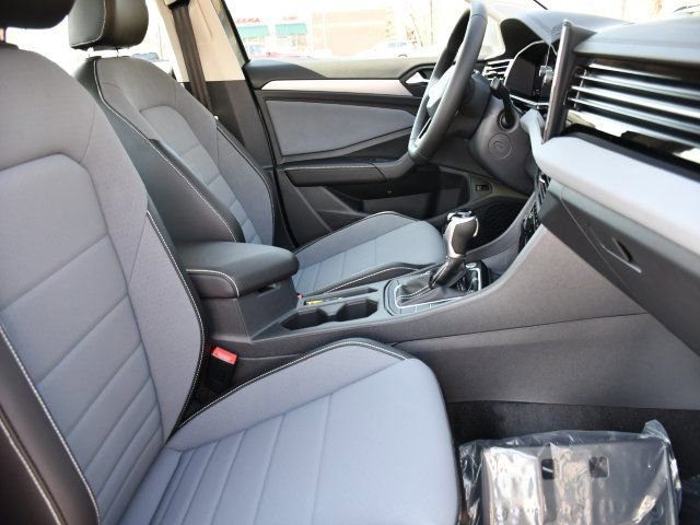 New 2026 Volkswagen Jetta SE image 29