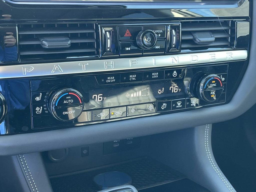 New 2026 Nissan Pathfinder Platinum AWD/4WD image 30