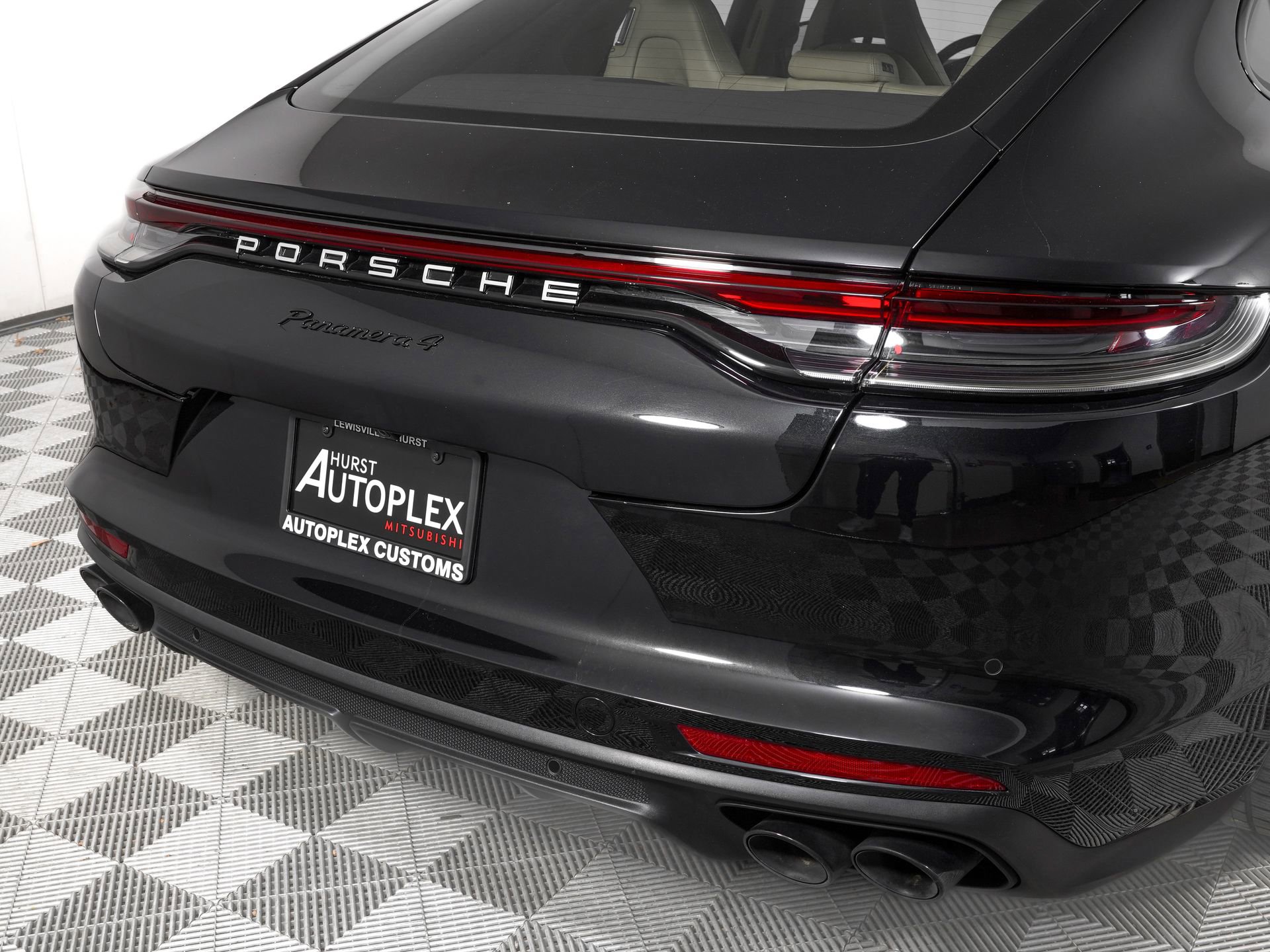 Used 2021 Porsche Panamera image 33