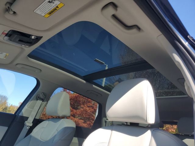 New 2026 Kia Sorento S w/ S Panoramic Sunroof Package image 15