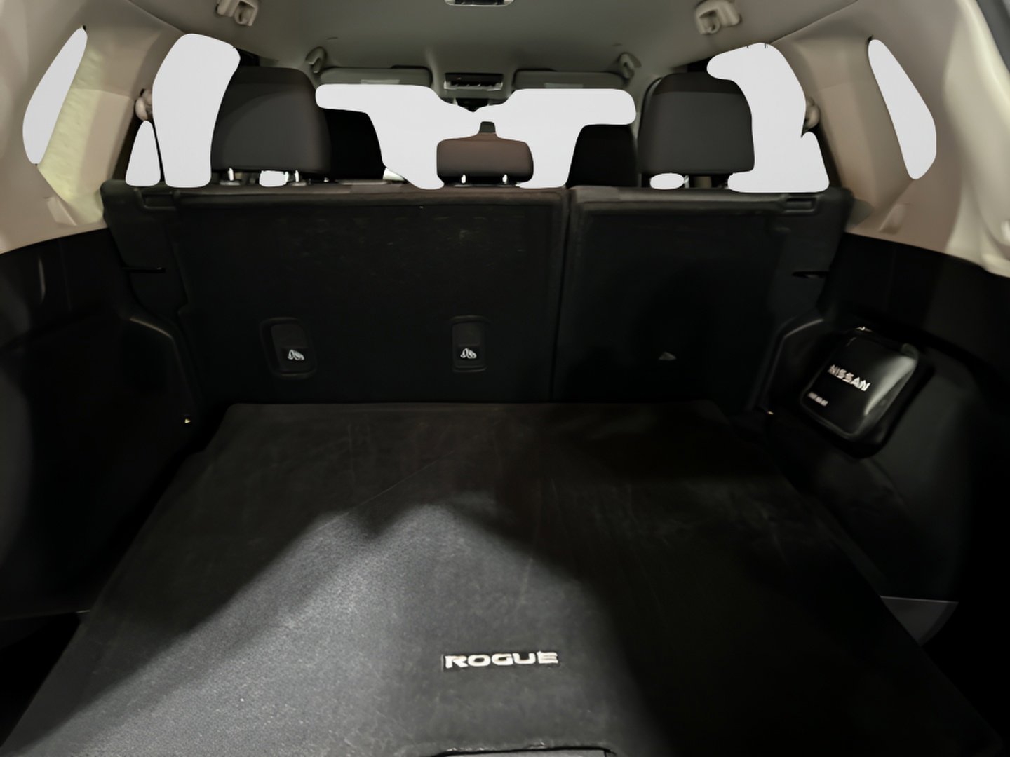 Used 2024 Nissan Rogue SV image 13