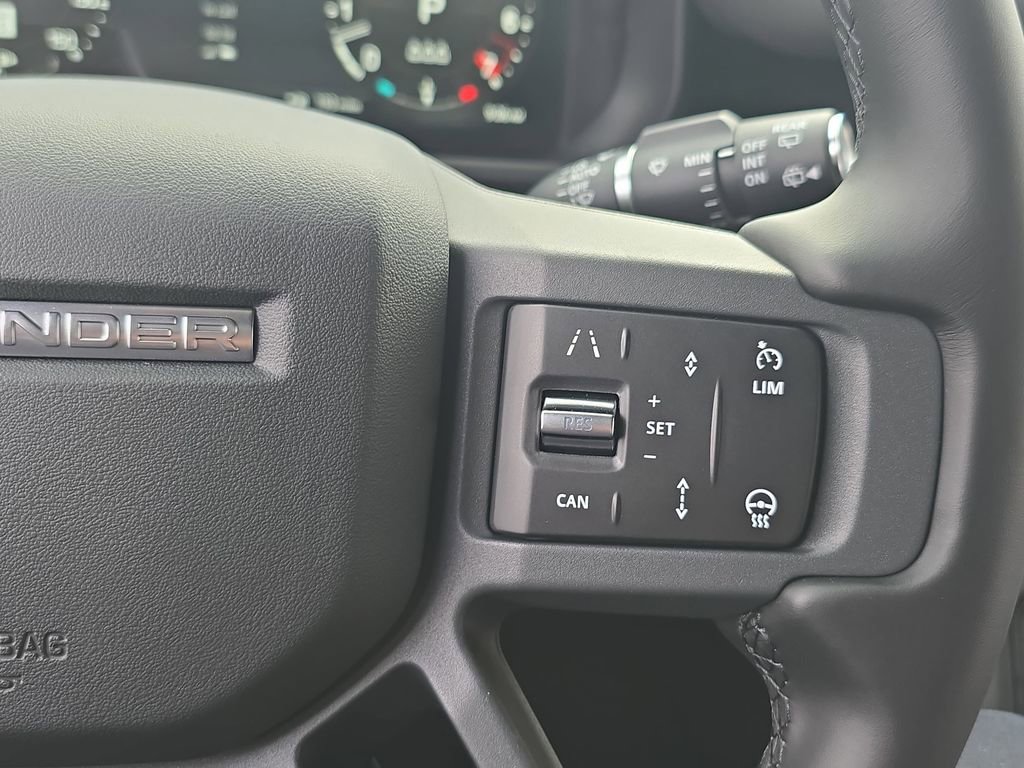 New 2026 Land Rover Defender 110 X-Dynamic SE image 18