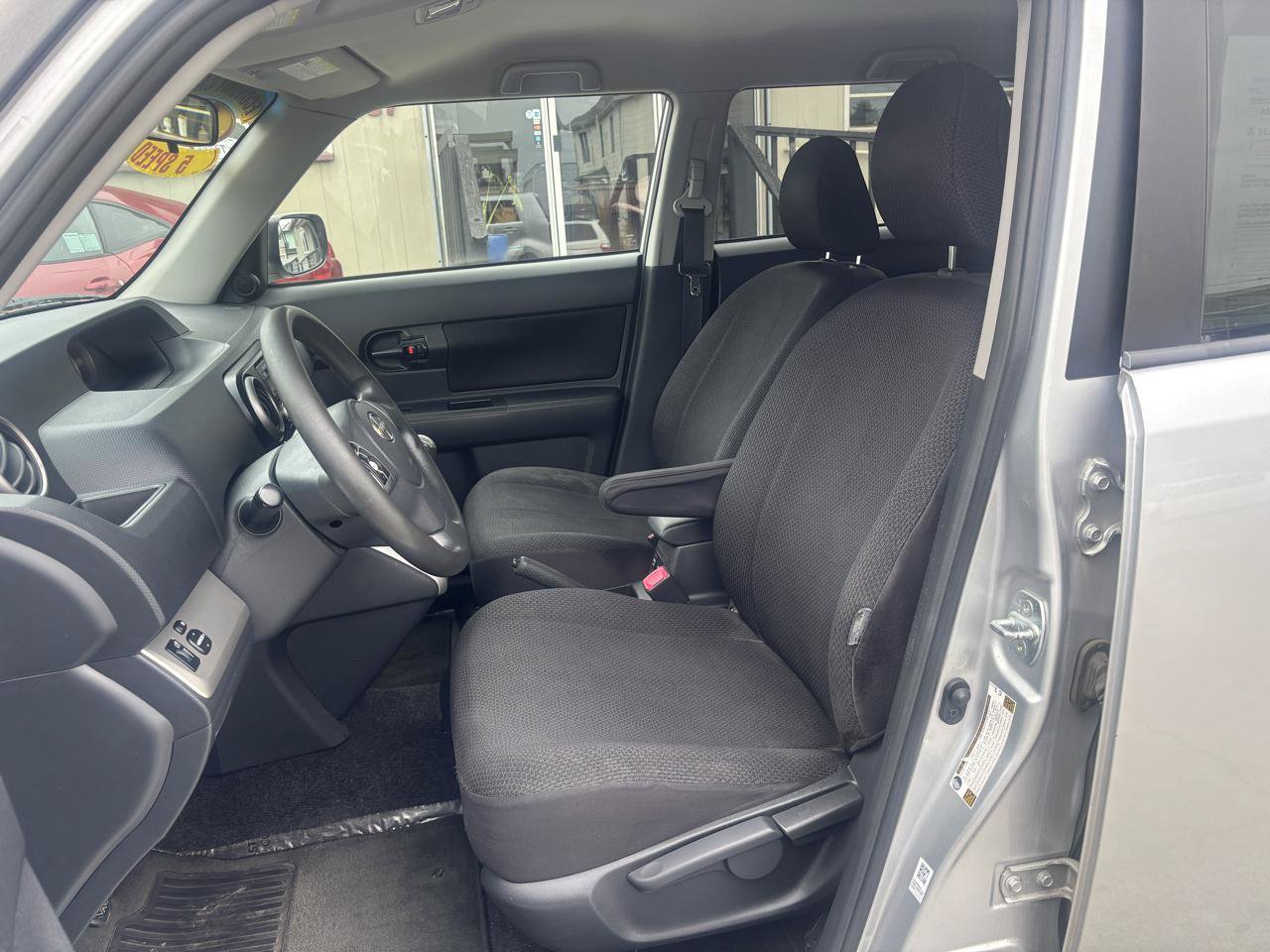 Used 2008 Scion xB FWD image 10