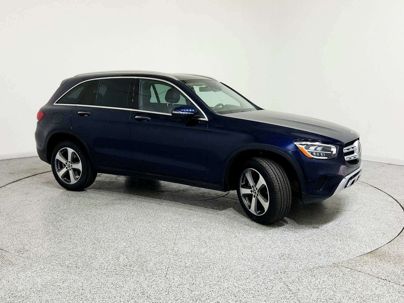 Used 2022 Mercedes-Benz GLC 300 4MATIC image 5